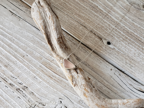 SEA GLASS NECKLACE