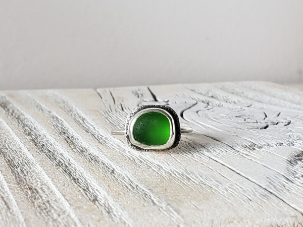 emerald green sea glass ring