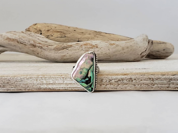 Paua shell ring