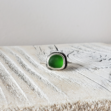 Emerald Green Seaglass Ring